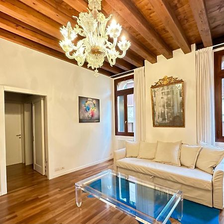 Tarvisium Luxury Apartment: Un'Oasi Di Eleganza Тревизо Экстерьер фото